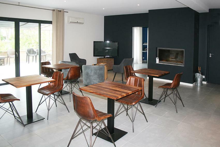 Les Centaurines Bed and Breakfast Saint-Siffret Eksteriør billede
